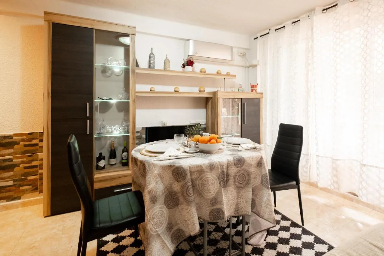 Fantastico Apartamento Ла-Пинеда Испания